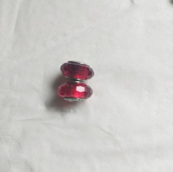 Pandora pair of Murano glass red charms - Picture 6 of 8